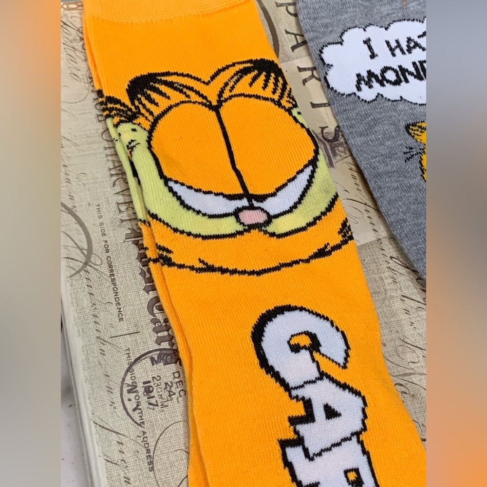 Garfield Socks - Picture 3 of 5